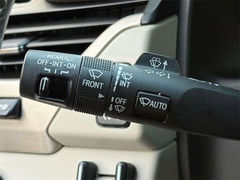 Used 2019 GMC Yukon Denali w/ Denali Ultimate Package image 20