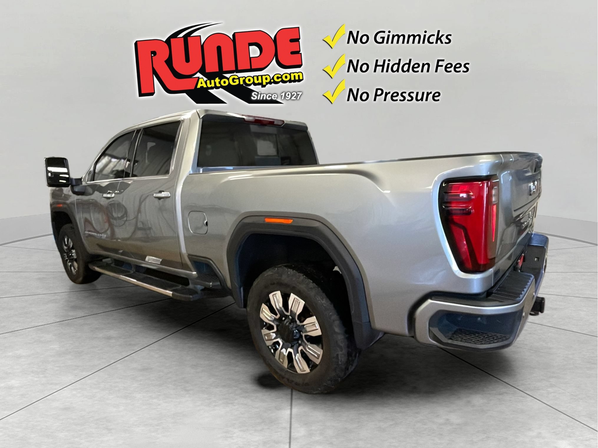 Used 2025 GMC Sierra 2500 Denali w/ Denali Reserve Package AWD/4WD image 4