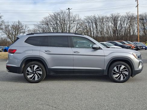 Used 2024 Volkswagen Atlas SE image 7