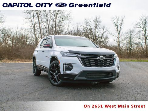 Used 2023 Chevrolet Traverse Premier w/ Redline Edition image 1