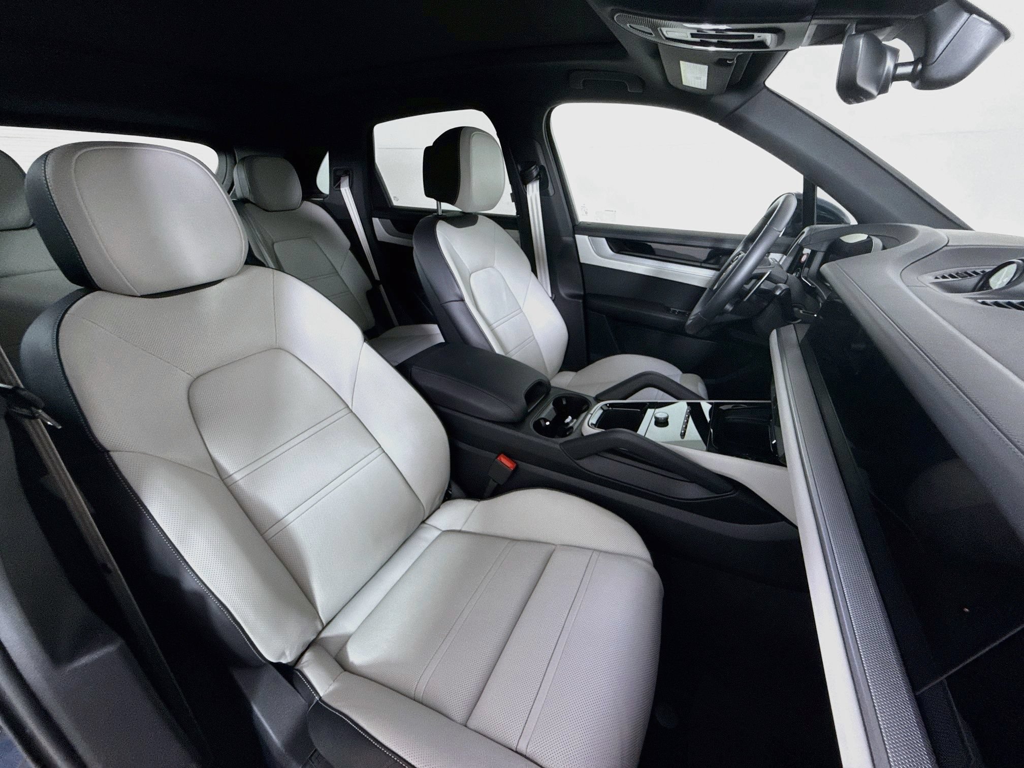 Certified 2026 Porsche Cayenne E-Hybrid AWD/4WD image 27