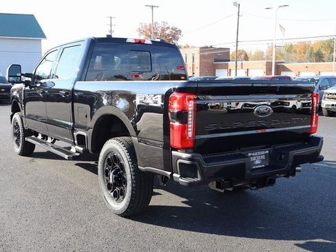 New 2026 Ford F250 Lariat w/ Black Appearance Package image 16