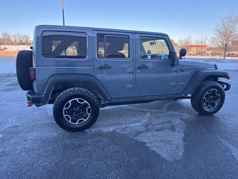 Used 2013 Jeep Wrangler Unlimited Rubicon image 12