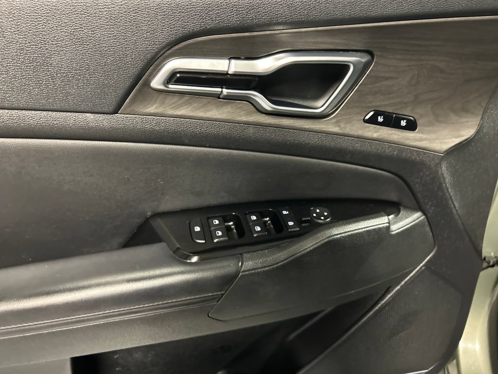 Used 2023 Kia Sportage X-Pro AWD/4WD image 12