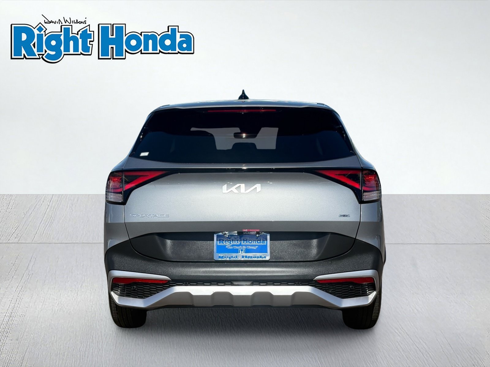 Used 2025 Kia Sportage LX FWD image 7
