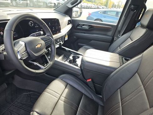 Used 2025 Chevrolet Tahoe High Country image 23