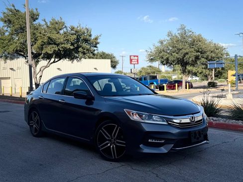 Used 2016 Honda Accord Sport image 15