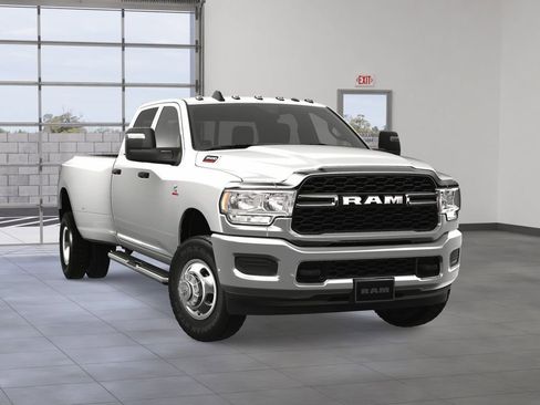 New 2024 RAM 3500 Tradesman w/ Chrome Appearance Group image 9