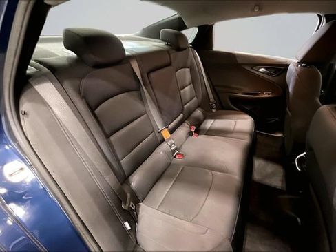 Used 2021 Chevrolet Malibu LT FWD image 27