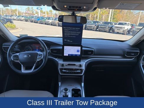 Used 2021 Ford Explorer XLT w/ Equipment Group 202A image 17