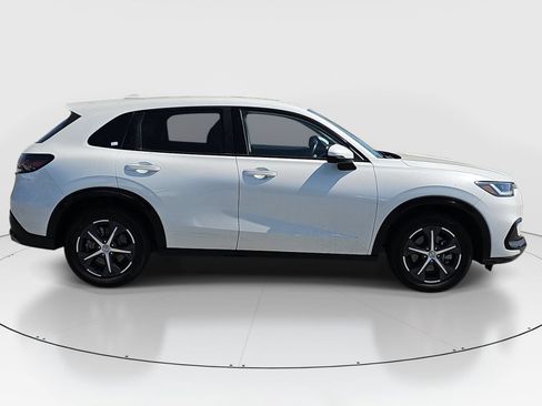 Used 2024 Honda HR-V EX-L image 4