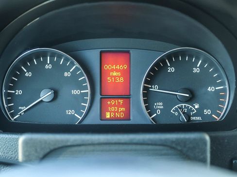 Used 2016 Mercedes-Benz Sprinter 2500 image 23
