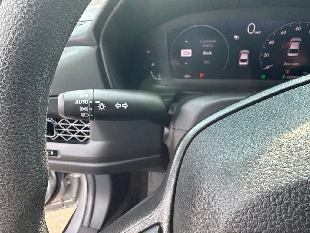 Used 2024 Honda Accord EX image 18
