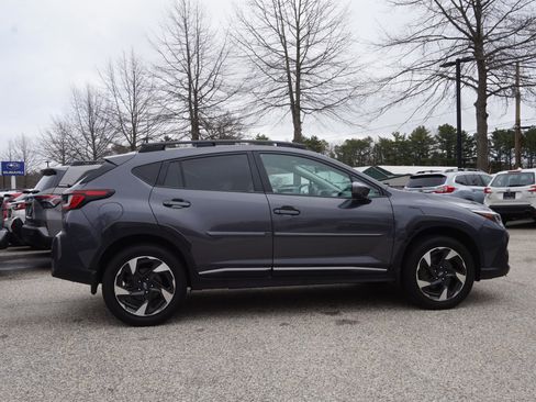 Used 2024 Subaru Crosstrek 2.5i Limited AWD/4WD image 4