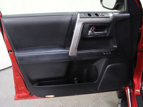 Used 2022 Toyota 4Runner Limited image 5