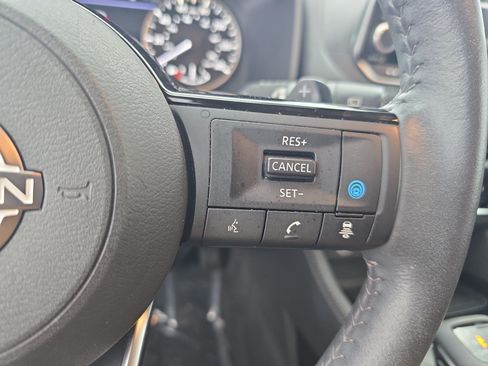 Certified 2023 Nissan Rogue SL AWD/4WD image 18