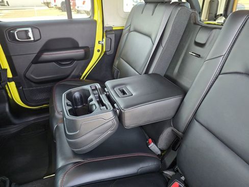 Used 2024 Jeep Wrangler Unlimited Rubicon image 20