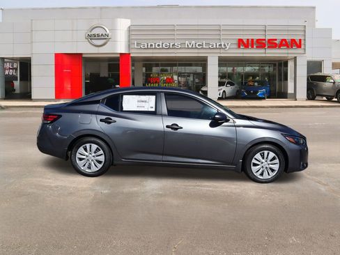 New 2025 Nissan Sentra S image 2