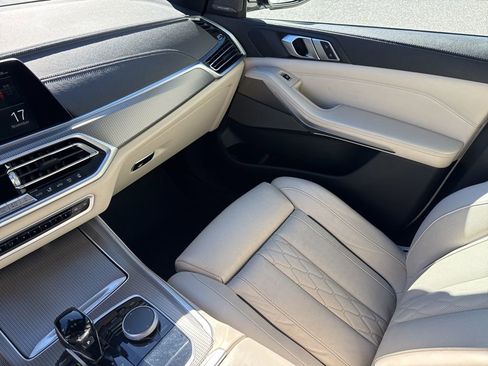 Used 2023 BMW X5 M50i image 32