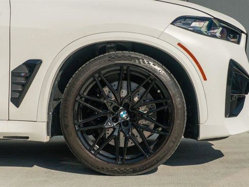 Used 2025 BMW X5 M Competition w/ Executive Package image 38