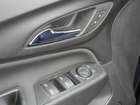 Used 2023 Chevrolet Equinox RS image 14