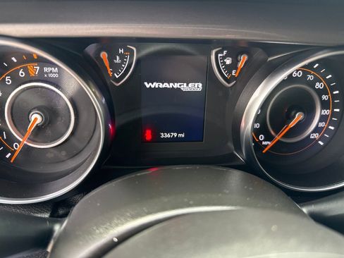 Used 2021 Jeep Wrangler Sport AWD/4WD image 16