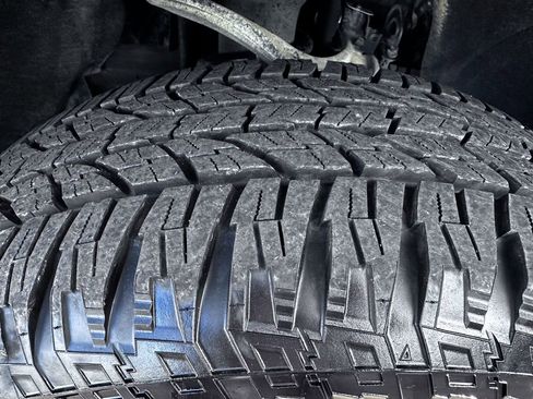 Used 2021 GMC Sierra 1500 AT4 image 14