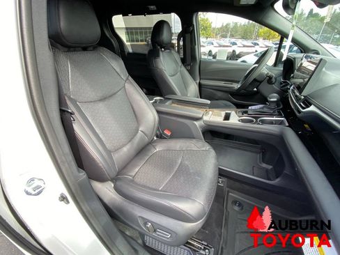 New 2026 Toyota Sienna Platinum AWD/4WD image 14