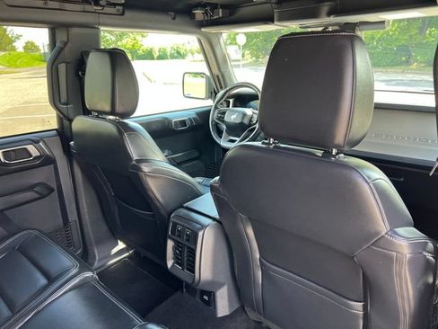 Used 2025 Ford Bronco Outer Banks AWD/4WD image 35