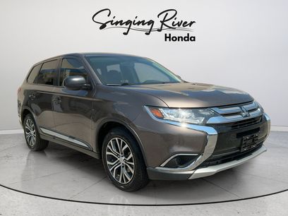 Used 2018 Mitsubishi Outlander ES