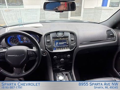 Used 2018 Chrysler 300 S w/ 300S Premium Group 2 AWD/4WD image 15