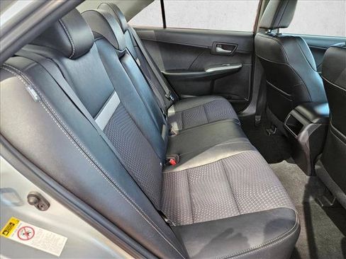 Used 2014 Toyota Camry SE FWD image 14