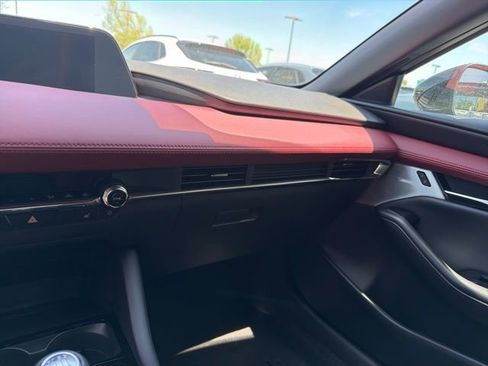 New 2026 MAZDA MAZDA3 2.5 S Hatchback w/ Premium Pkg FWD image 19