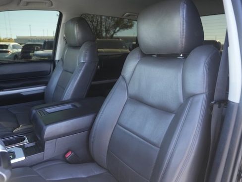 Used 2019 Toyota Tundra SR5 w/ SR5 Upgrade Package image 10