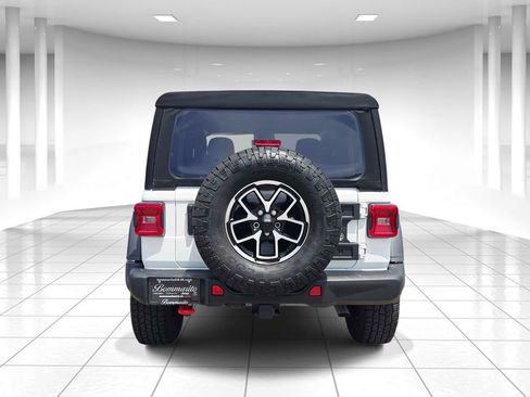 Used 2024 Jeep Wrangler Rubicon w/ Capability Package AWD/4WD image 4