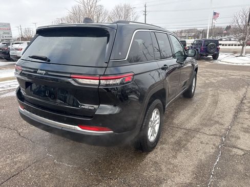 Certified 2023 Jeep Grand Cherokee Laredo image 16