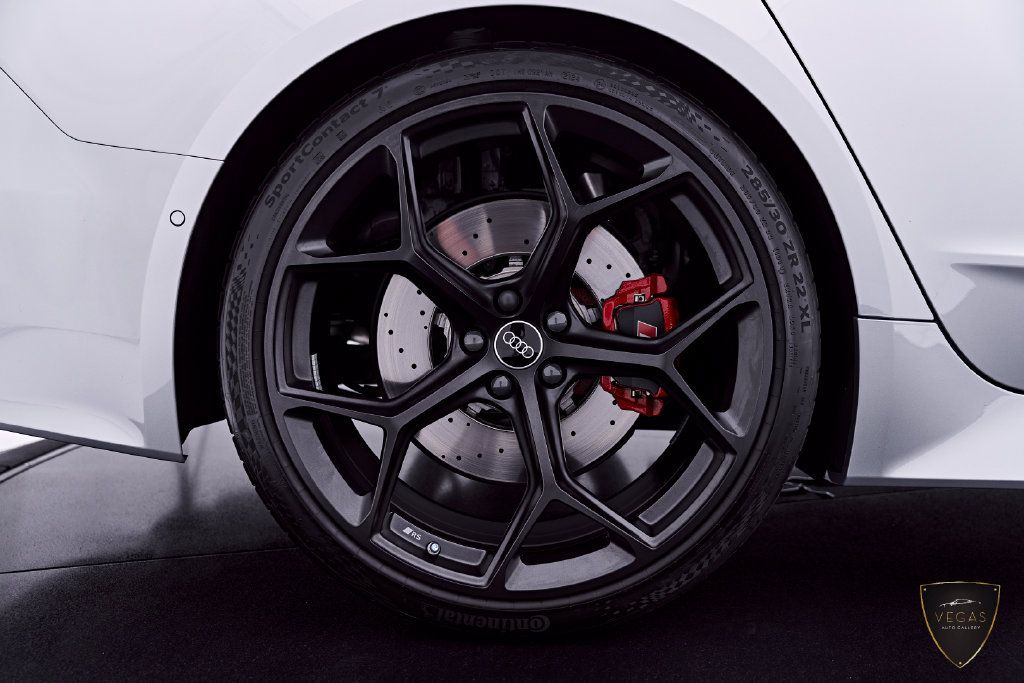 Used 2025 Audi RS 7 Performance AWD/4WD image 33
