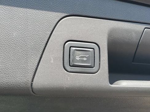 Certified 2023 Buick Envision Preferred w/ Sport Touring Package AWD/4WD image 9