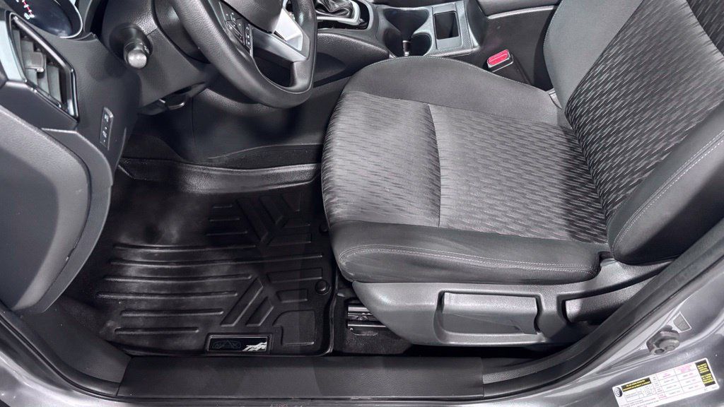 Used 2018 Nissan Rogue S AWD/4WD image 11