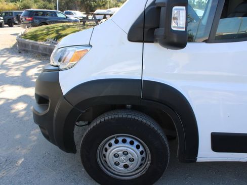 Used 2025 RAM ProMaster 2500 w/ Convenience Group FWD image 7