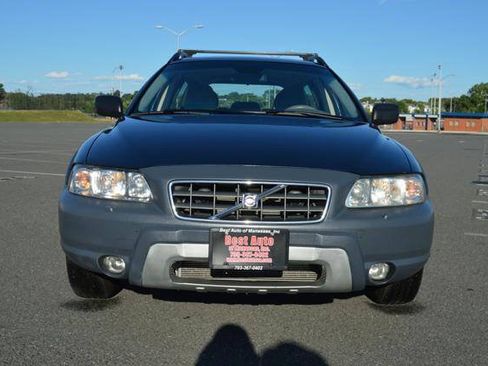 Used 2005 Volvo XC70 AWD/4WD image 2