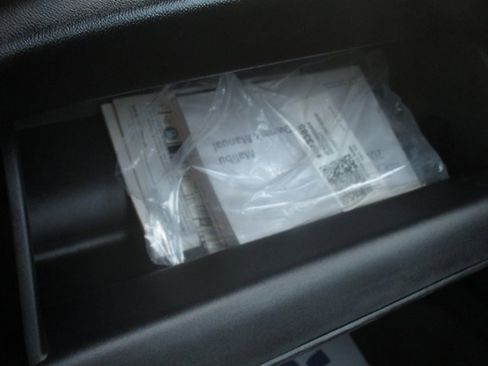 Used 2021 Chevrolet Malibu LT image 17