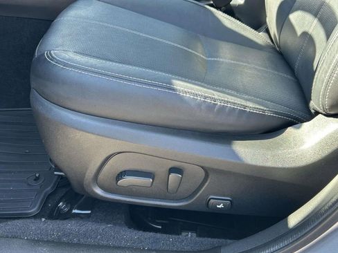 Used 2017 Subaru Forester 2.5i Touring image 20