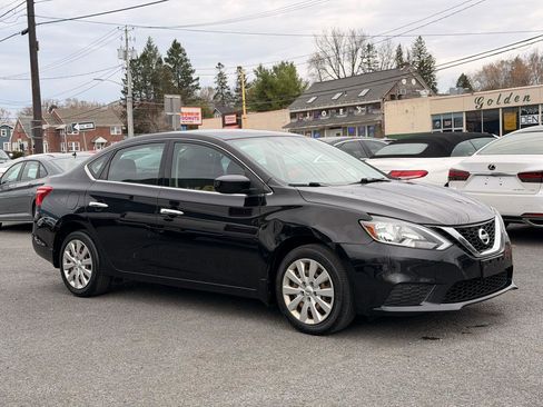 Used 2016 Nissan Sentra SV image 3