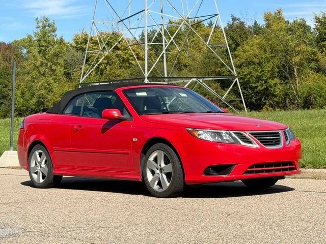 Used 2011 Saab 9-3 Aero FWD image 2