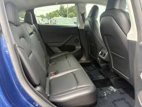 Used 2023 Tesla Model Y Performance AWD/4WD image 12