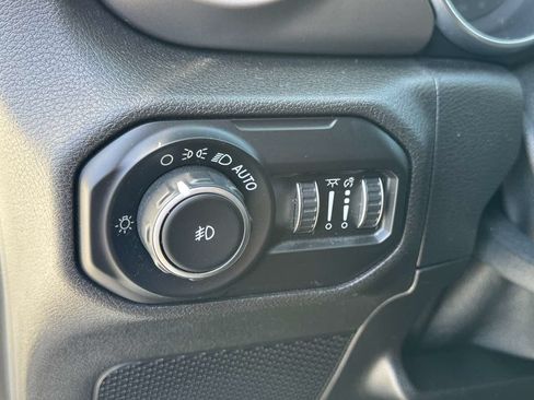 Used 2019 Jeep Wrangler Unlimited Sport S AWD/4WD image 29