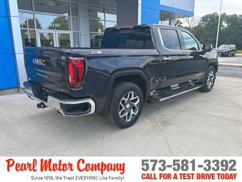 Used 2023 GMC Sierra 1500 SLT w/ SLT Premium Plus Package image 4