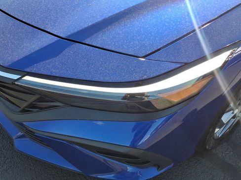Certified 2024 Hyundai Elantra SEL FWD image 11