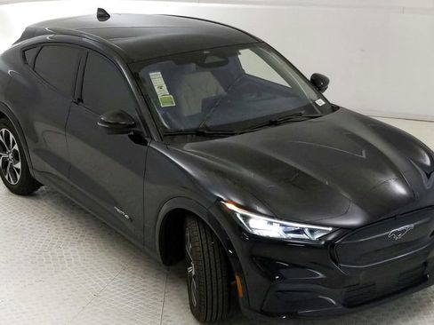 New 2023 Ford Mustang Mach-E Premium image 13